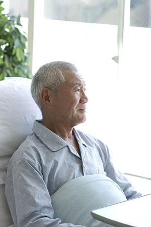 那覇で新しい近眼治療のオルソケラトロジーができる